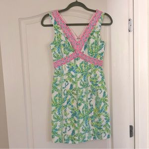 Like New Lilly Pulitzer v neck shift